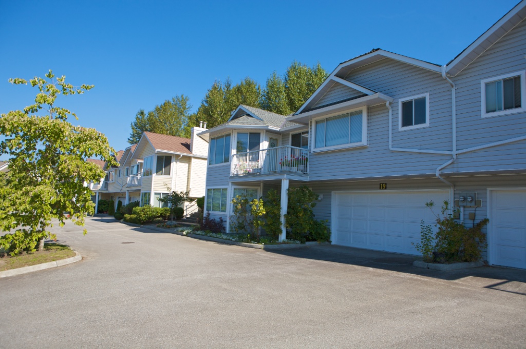 22555 116 Avenue, East Central - Image