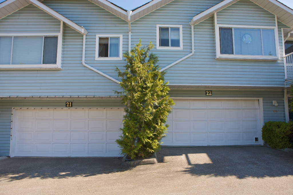 22555 116 Avenue, East Central - Image