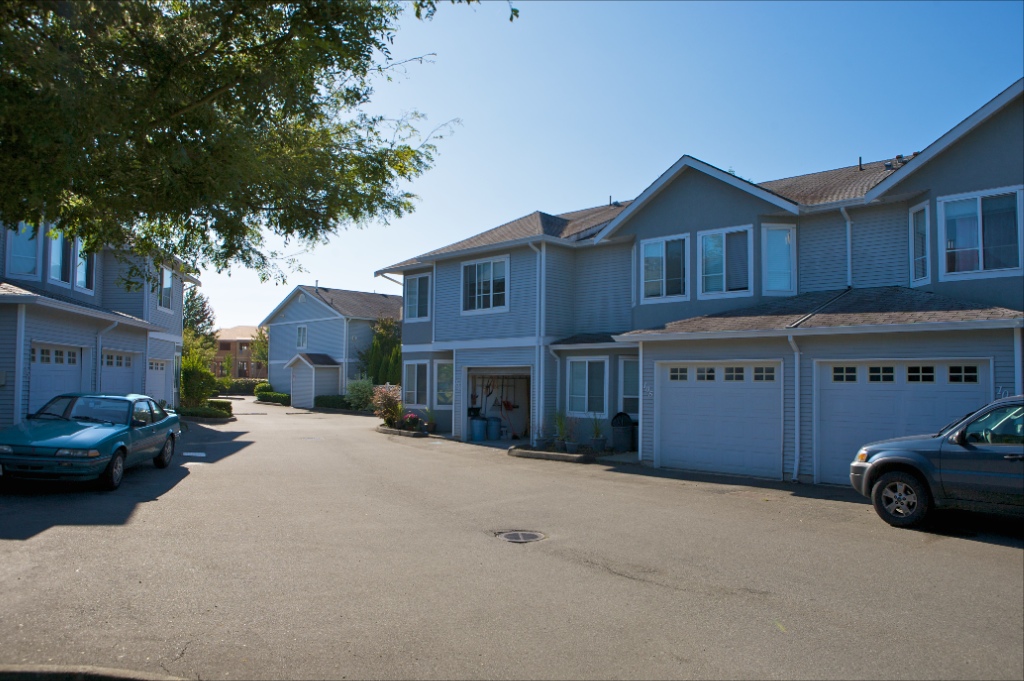 22950 116 Avenue, East Central - Image