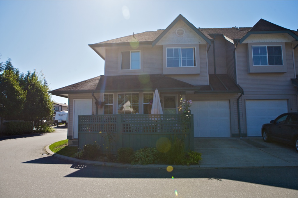 21015 118 Avenue, Southwest Maple Ridge - Image