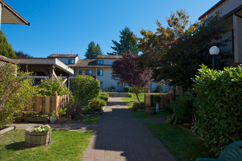 22160 - 22190 122 Avenue, West Central - Image