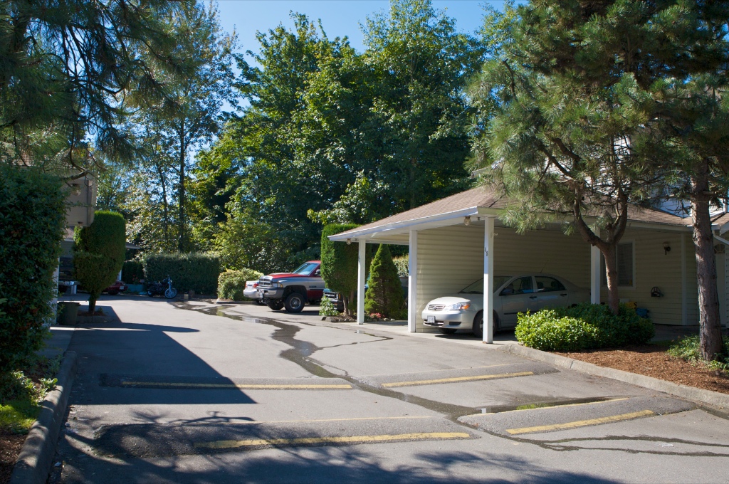 22411 - 22412 124 Avenue, East Central - Image