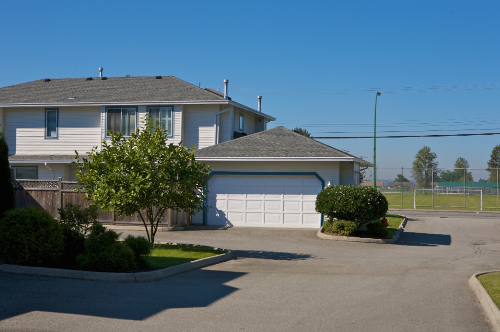 11534 207 Street, Southwest Maple Ridge - Image