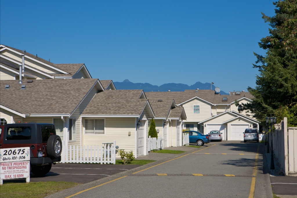 11757 207 Street, Southwest Maple Ridge - Image