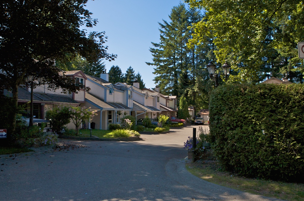 11940 - 11976 214 Street, West Central - Image