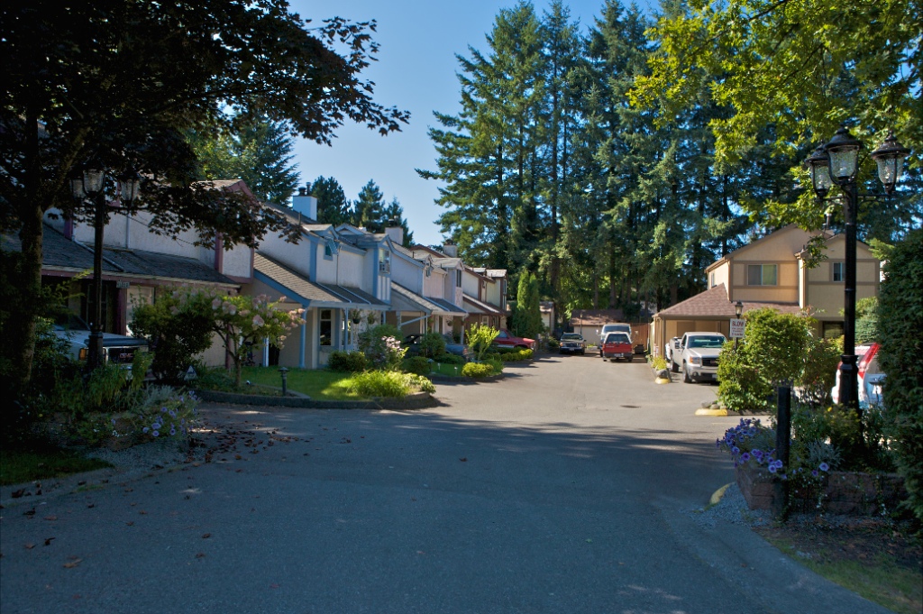 11940 - 11976 214 Street, West Central - Image
