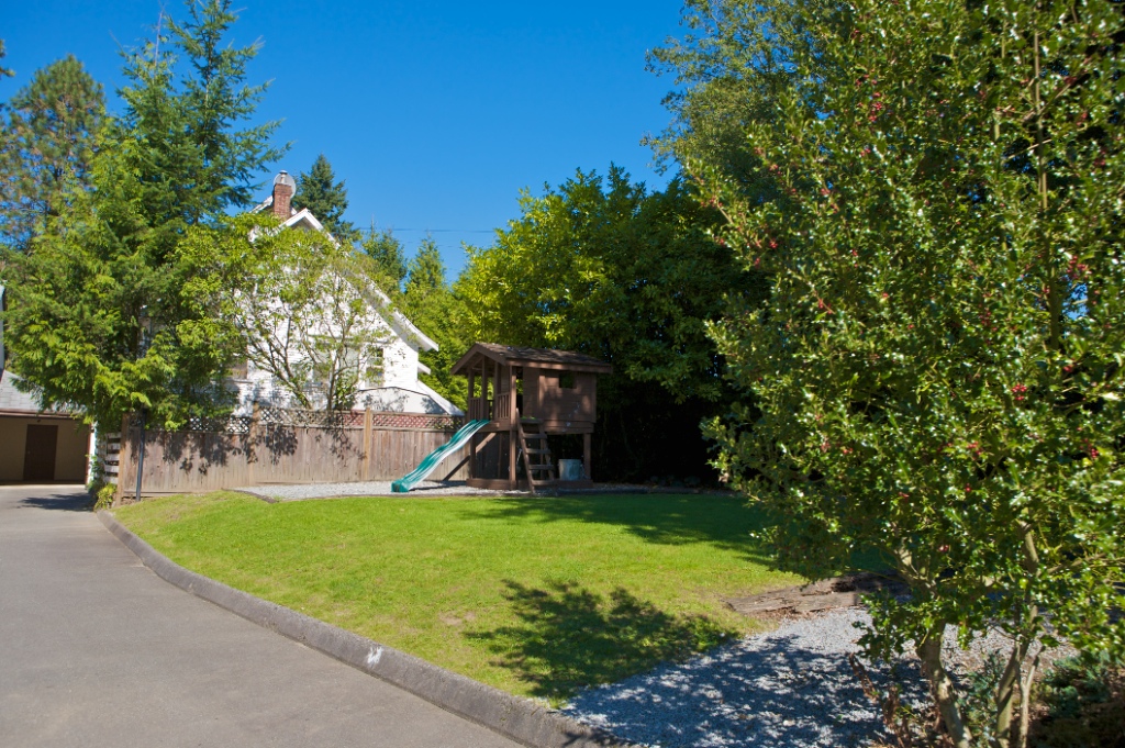 11940 - 11976 214 Street, West Central - Image