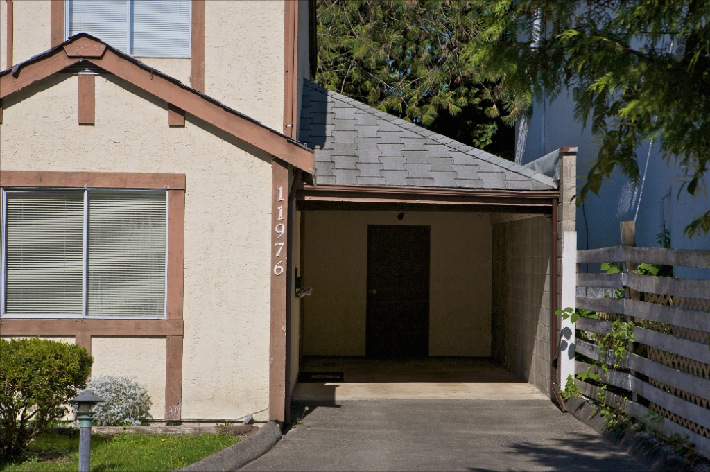 11940 - 11976 214 Street, West Central - Image