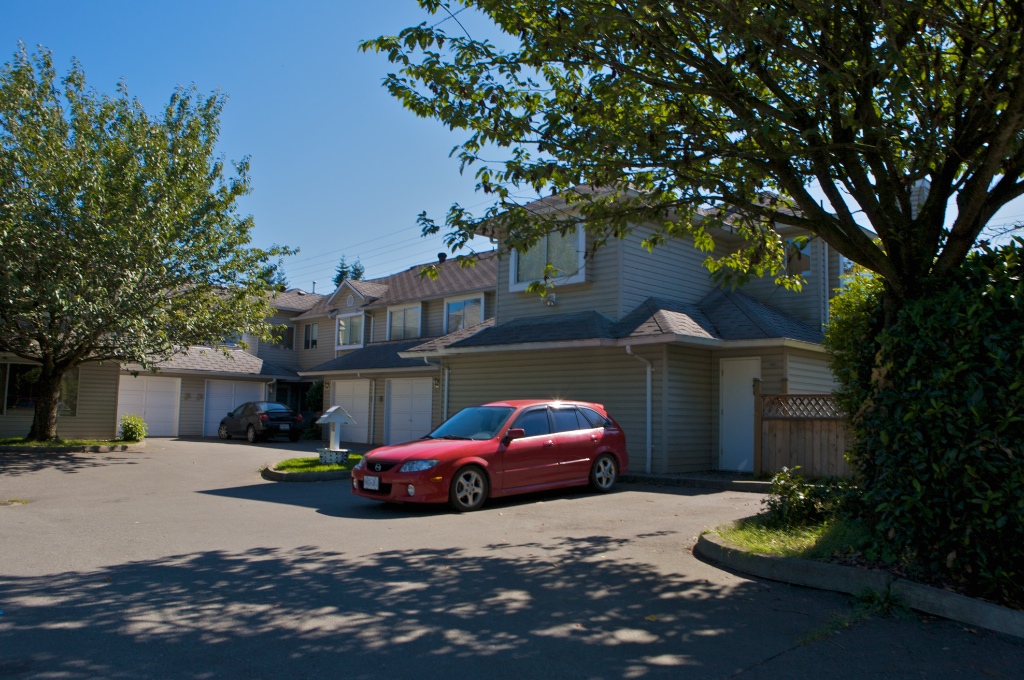 12020 216 Street, West Central - Image