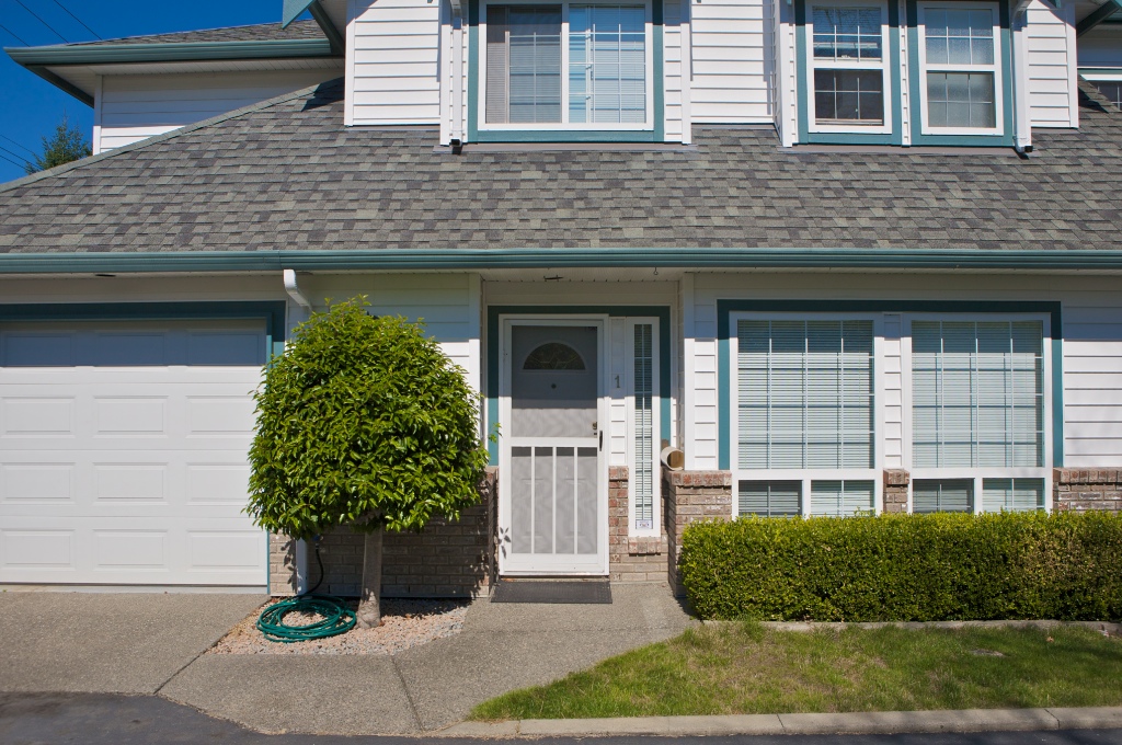12070 216 Street, West Central - Image