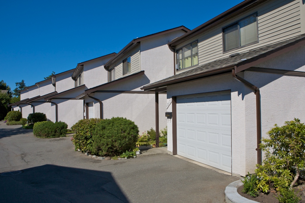 12151 - 12173 222 Street, West Central - Image