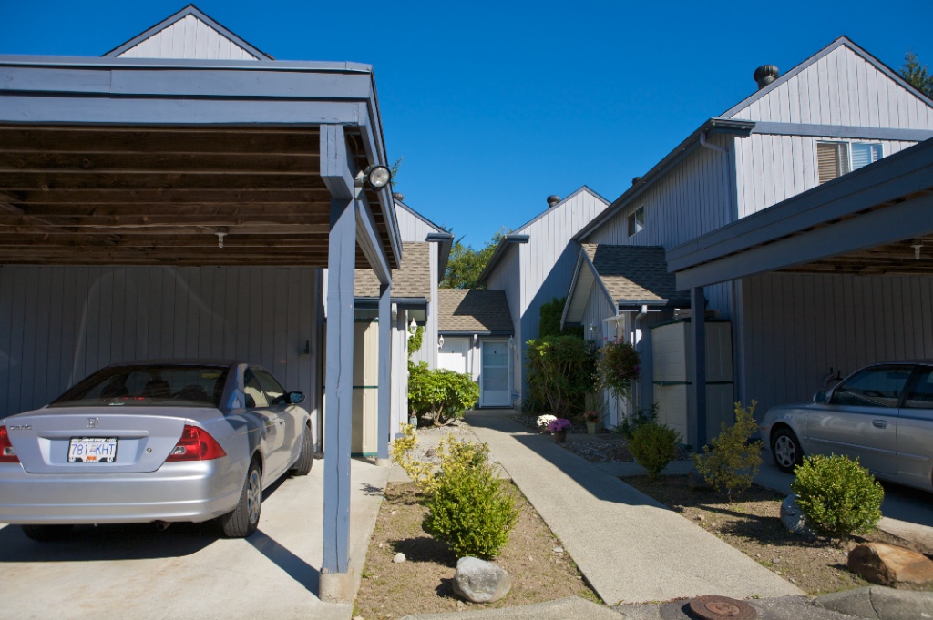 12334 224 Street, East Central - Image