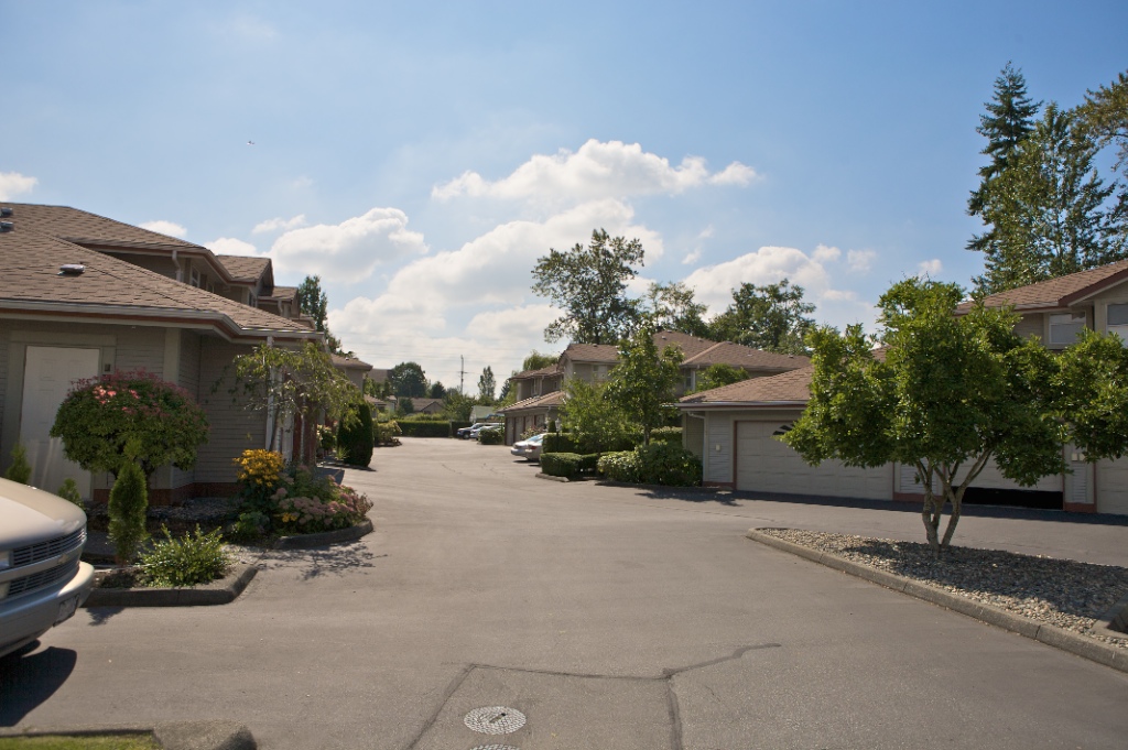 12071 232B Street, East Central - Image