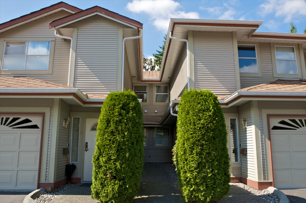 12071 232B Street, East Central - Image