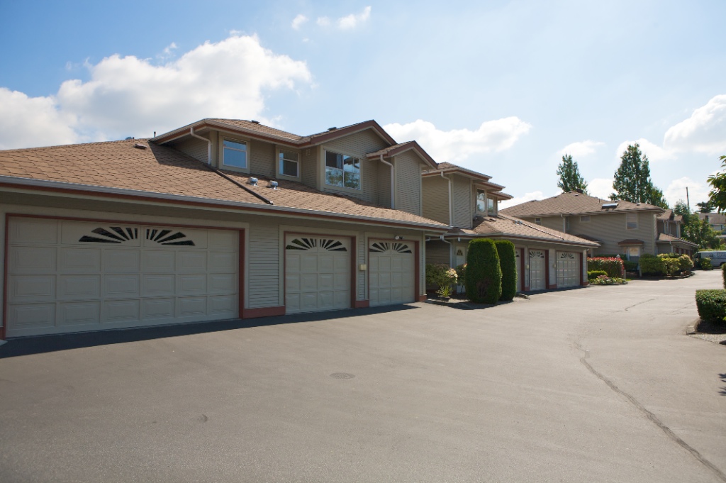 12071 232B Street, East Central - Image