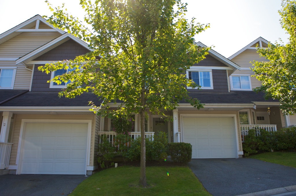 11255 232 Street, East Central - Image