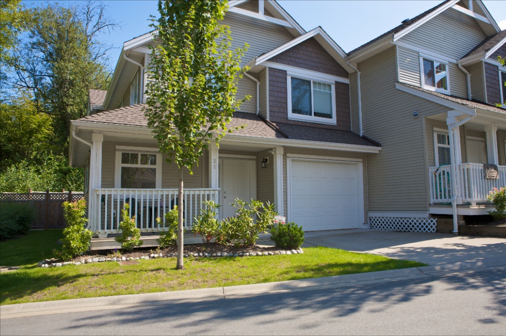 11255 232 Street, East Central - Image