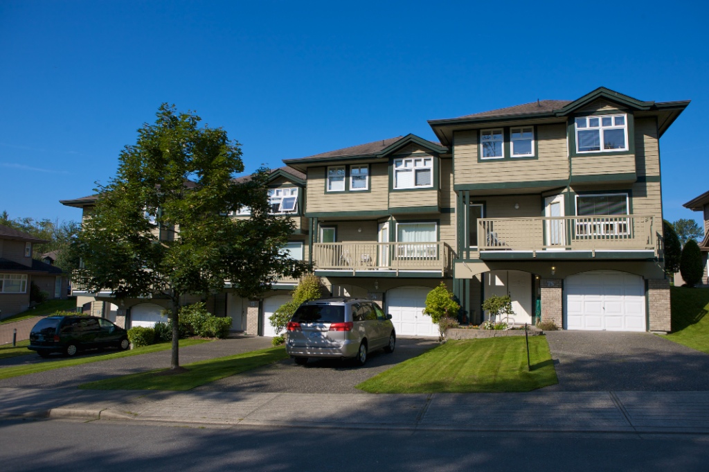 11737 236 Street, Cottonwood - Image