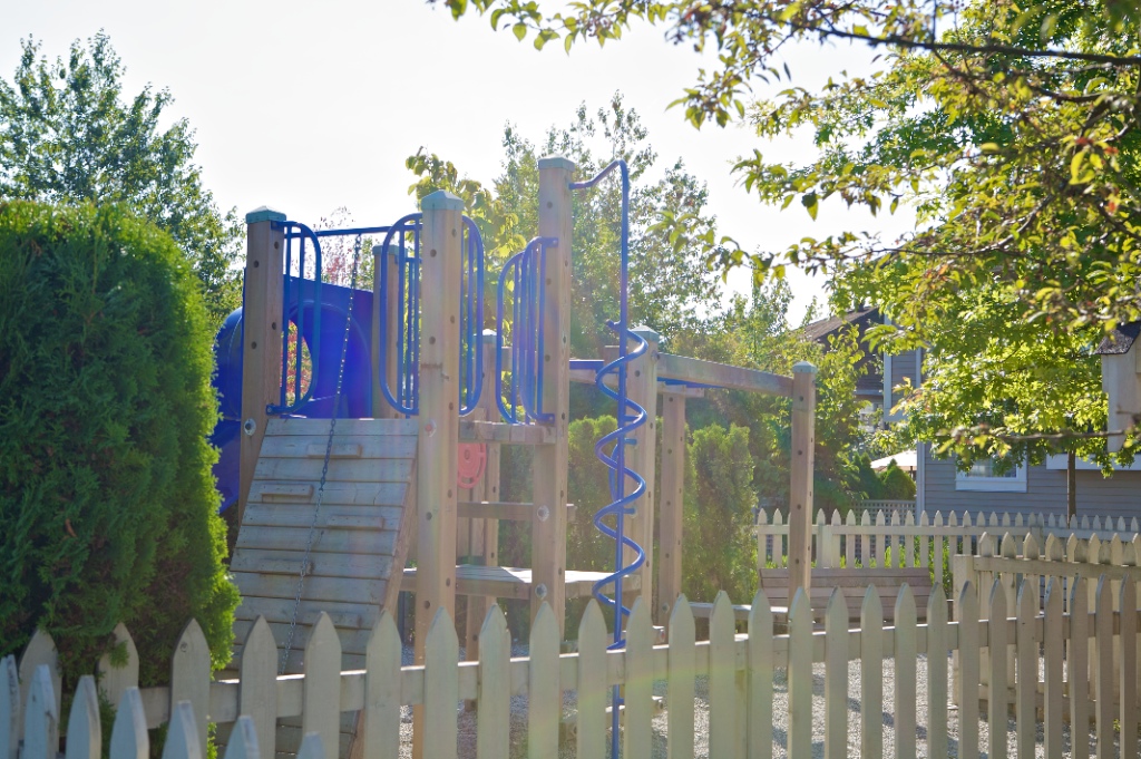 11528 Burnett Street, East Central - Image