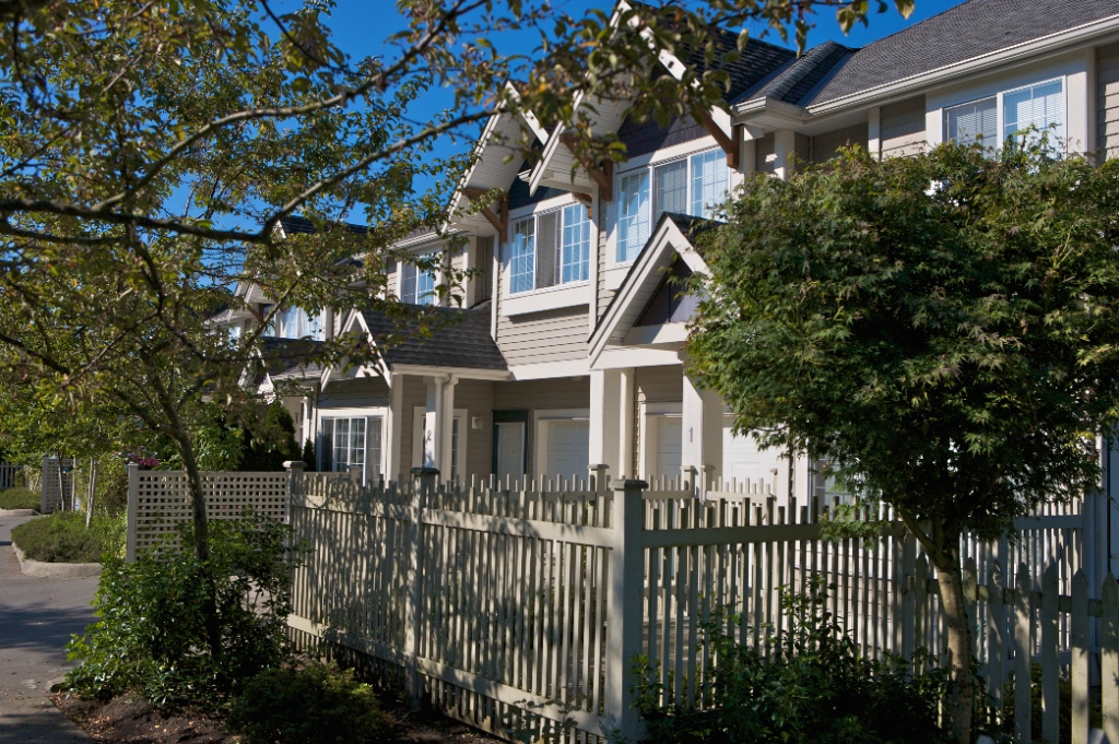 11528 Burnett Street, East Central - Image