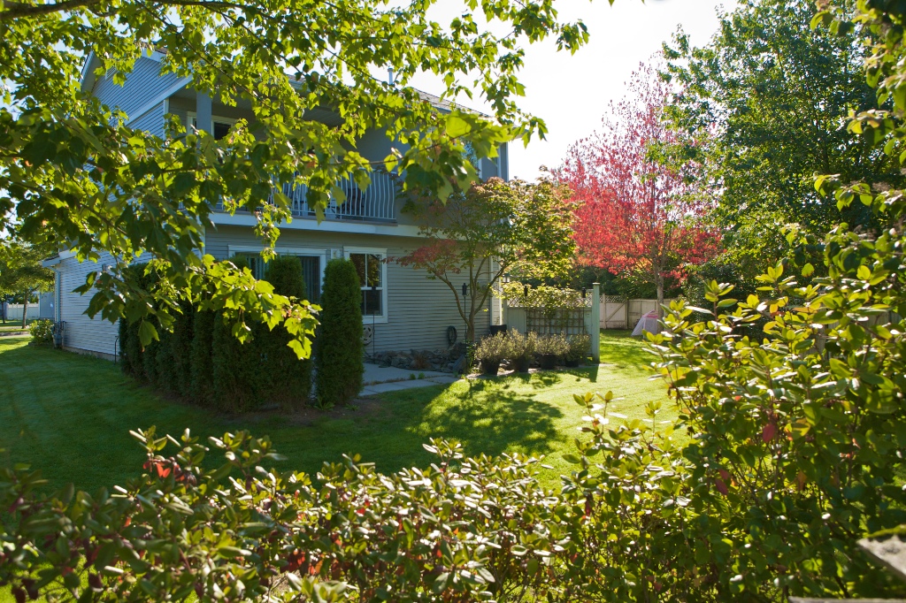 11528 Burnett Street, East Central - Image