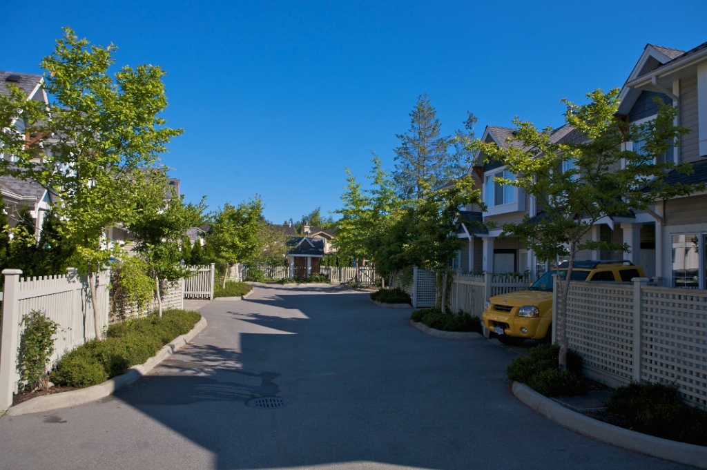 11528 Burnett Street, East Central - Image