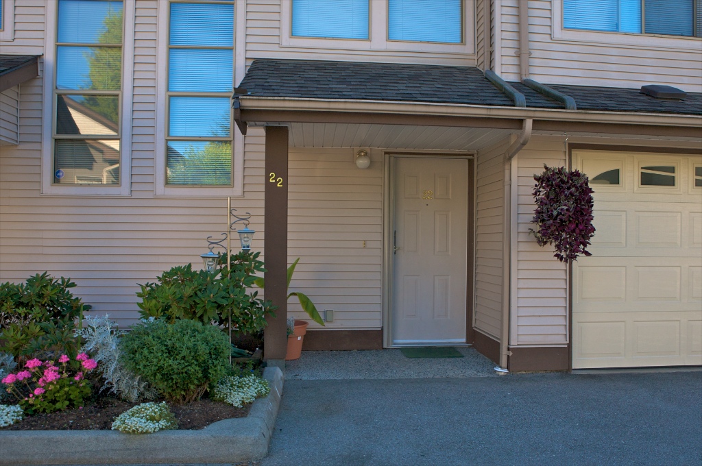 20841 Dewdney Trunk Road, Northwest Maple Ridge - Image