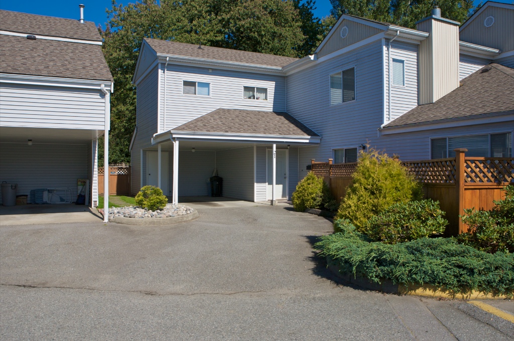 21707 Dewdney Trunk Road, West Central - Image