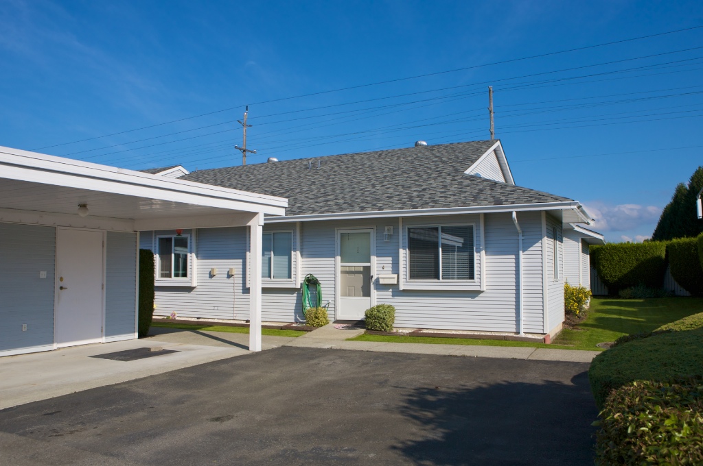 23580 Dewdney Trunk Road, Cottonwood - Image