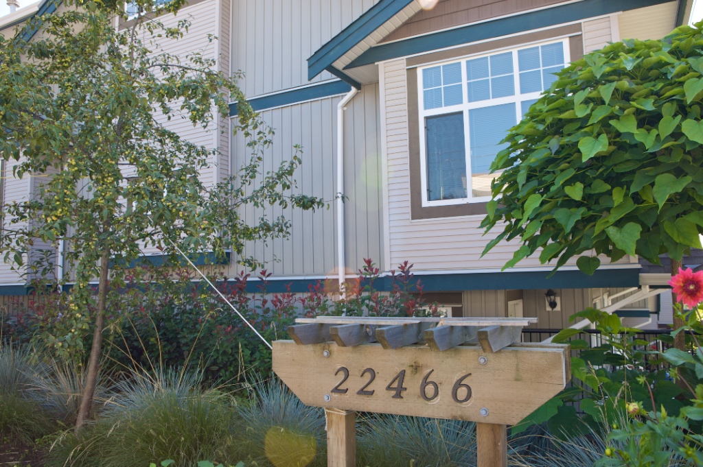22466 North Avenue, East Central - Image