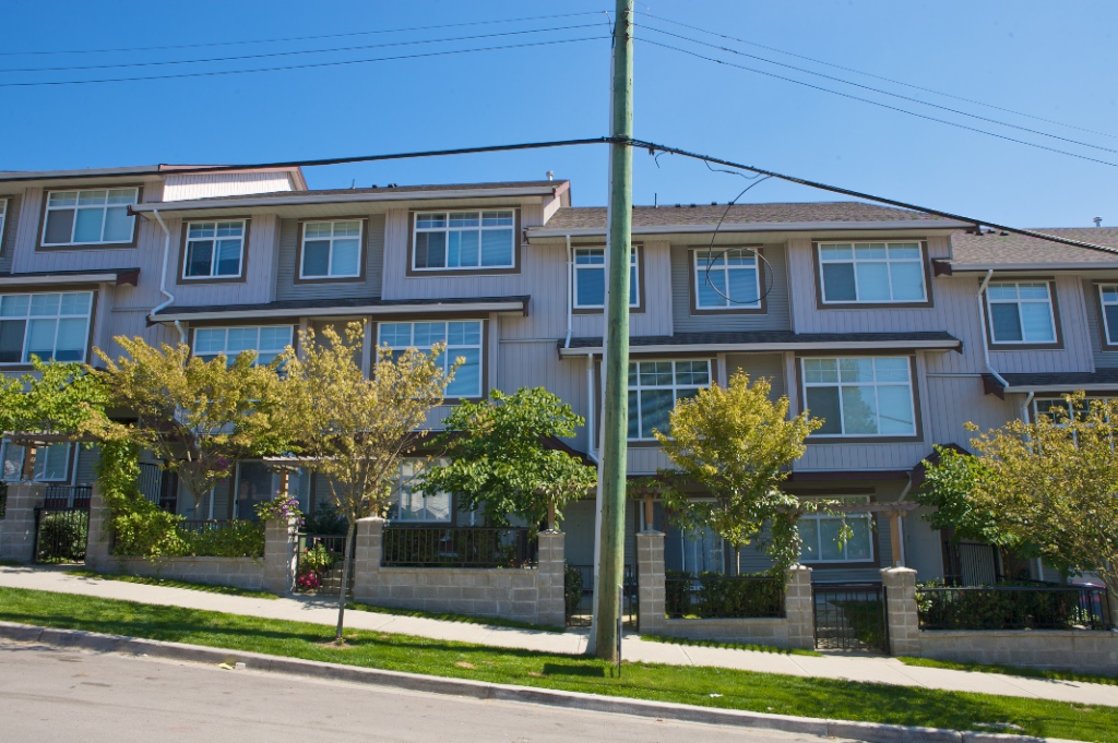 22466 North Avenue, East Central - Image