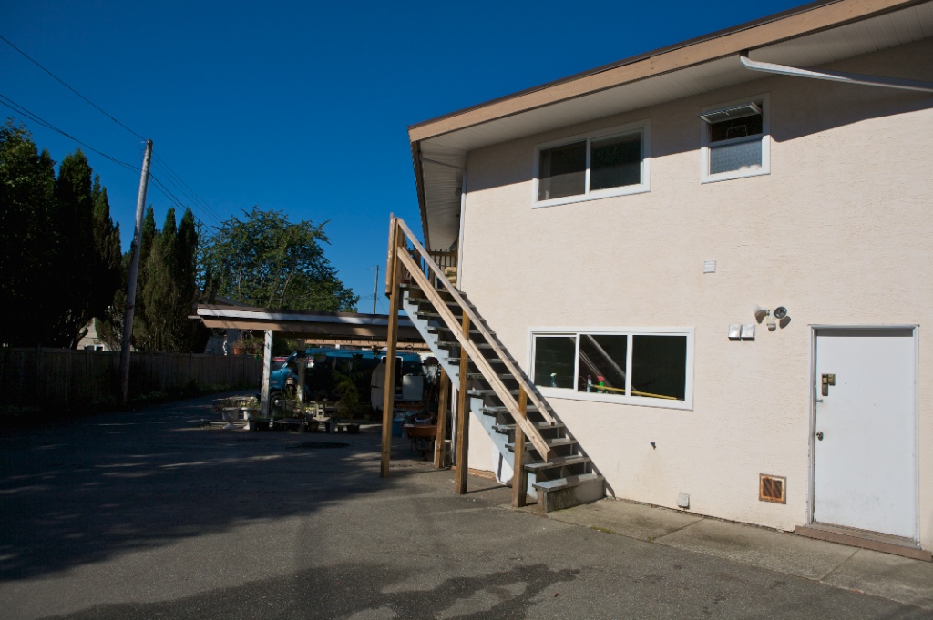 11692 Pine Street, West Central - Image