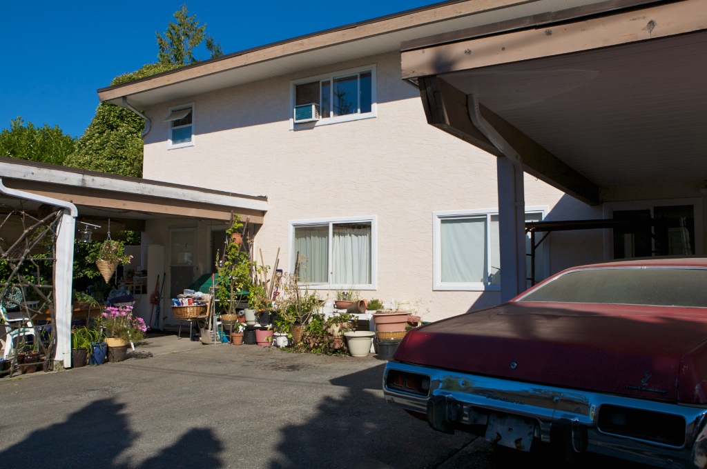 11692 Pine Street, West Central - Image