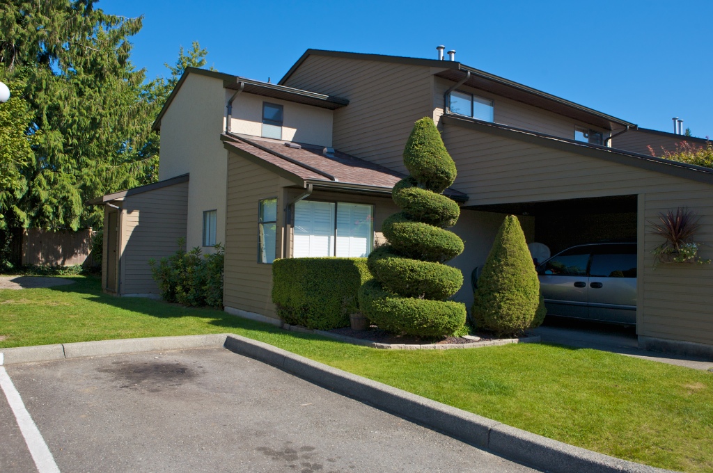 20653 Thorne Avenue, Southwest Maple Ridge - Image