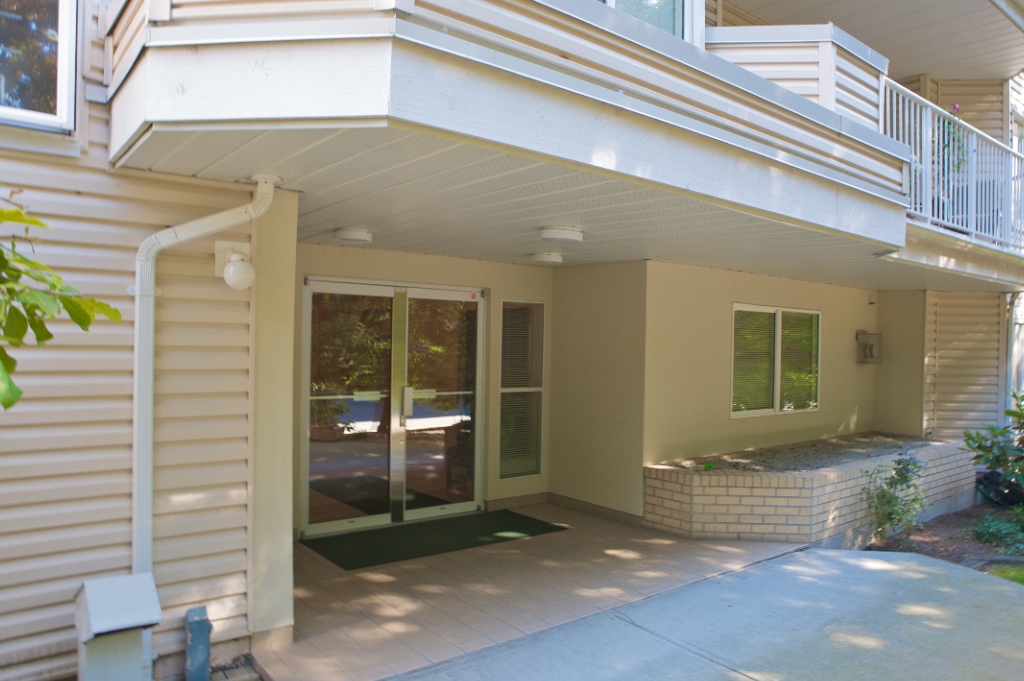 12206 224 Street, East Central - Image