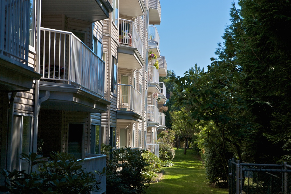 12206 224 Street, East Central - Image