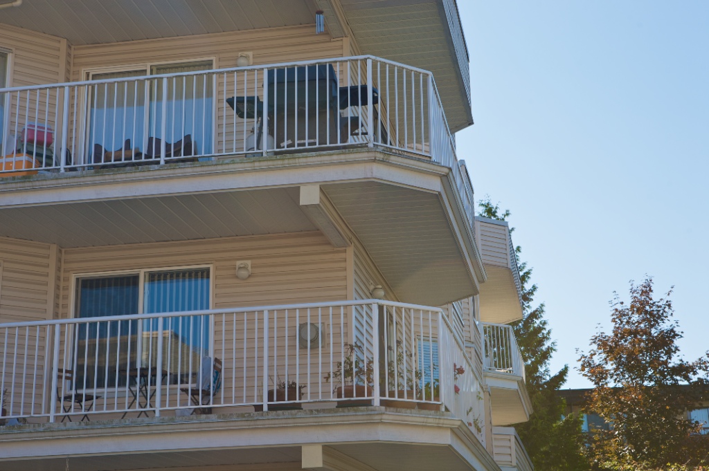 12206 224 Street, East Central - Image