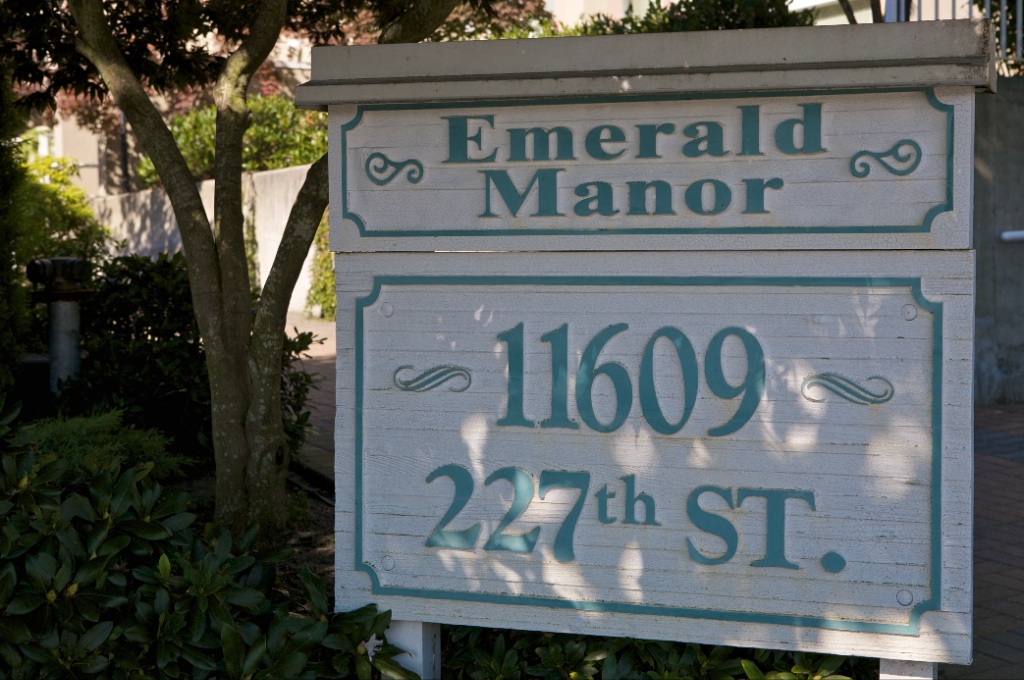 11609 227 Street, East Central - Image