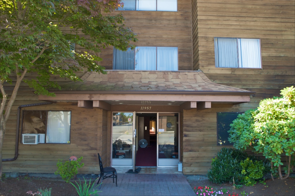 11957 223 Street, West Central - Image
