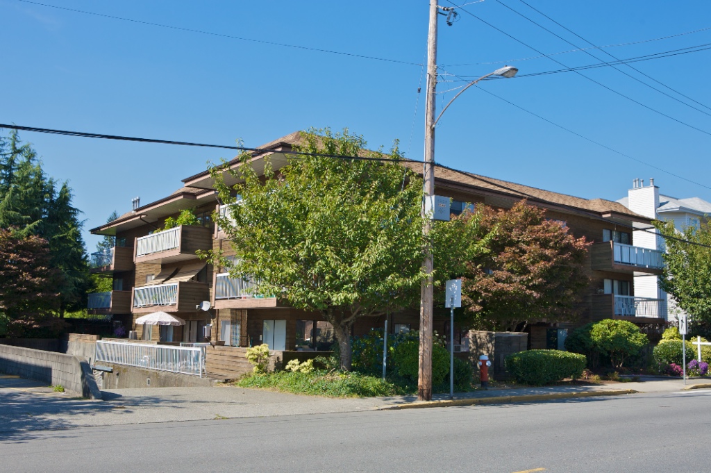 11957 223 Street, West Central - Image