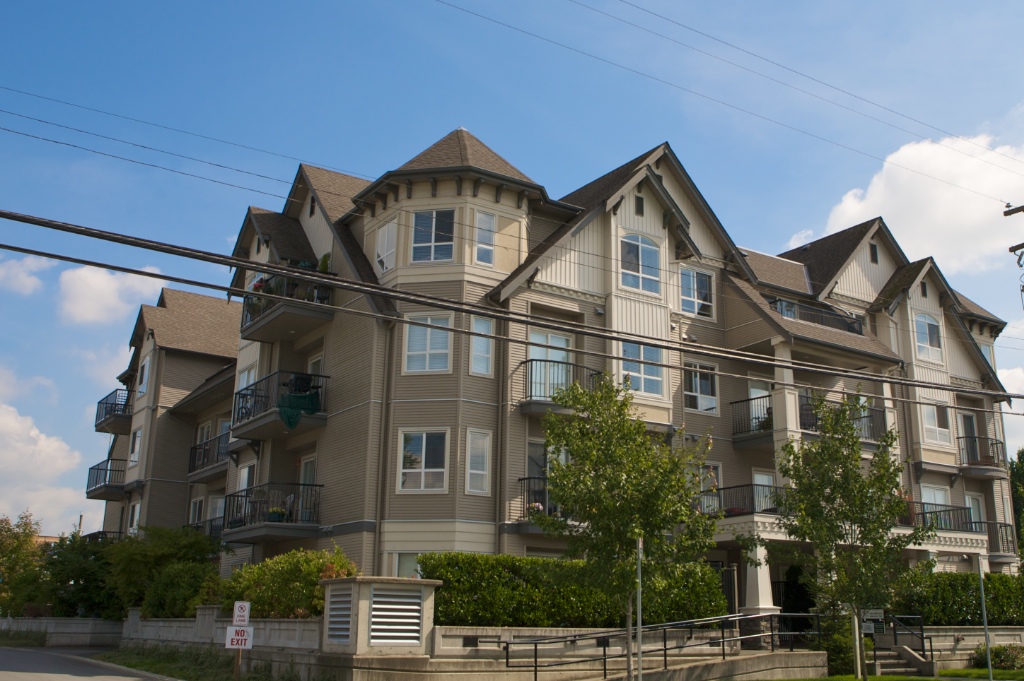 12090 227 Street, East Central - Image