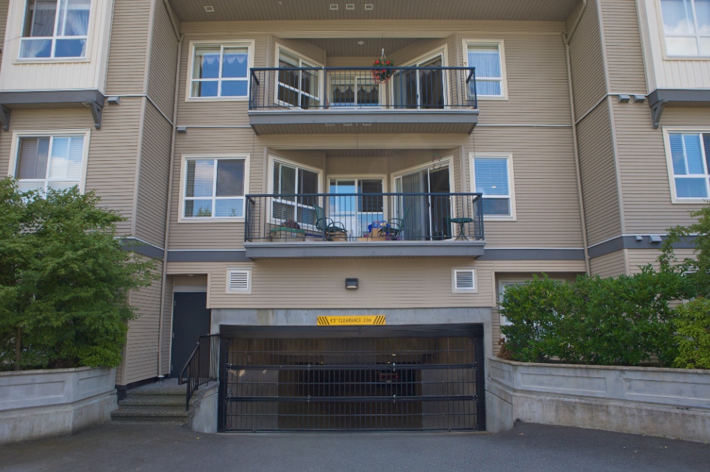 12090 227 Street, East Central - Image