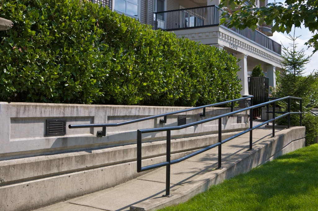 12090 227 Street, East Central - Image