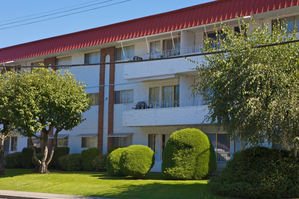 12096 222 Avenue, West Central - Image