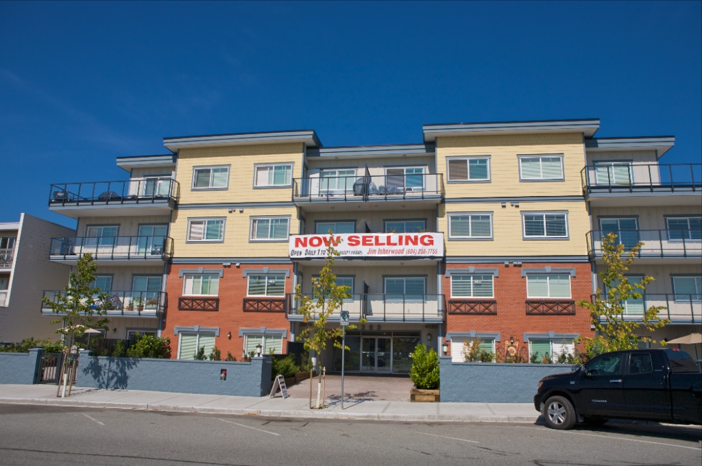 22363 Selkirk Avenue, West Central - Image