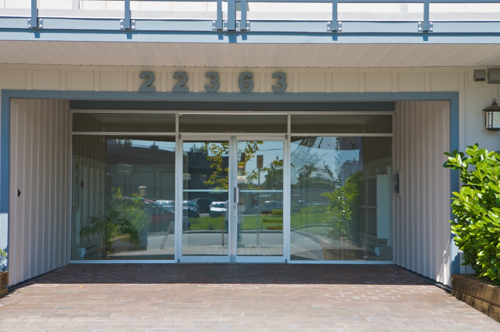 22363 Selkirk Avenue, West Central - Image
