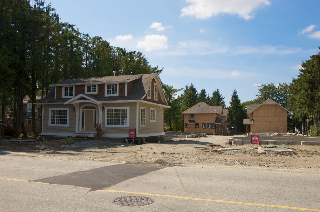 12191 228 Street, East Central - Image