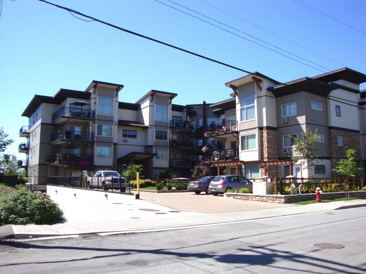11935 Burnett Street, East Central - Image